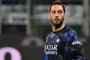 Hakan Calhanoglu, centrocampista dell'Inter