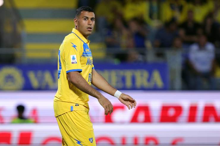 Walid Cheddira con la maglia del Frosinone