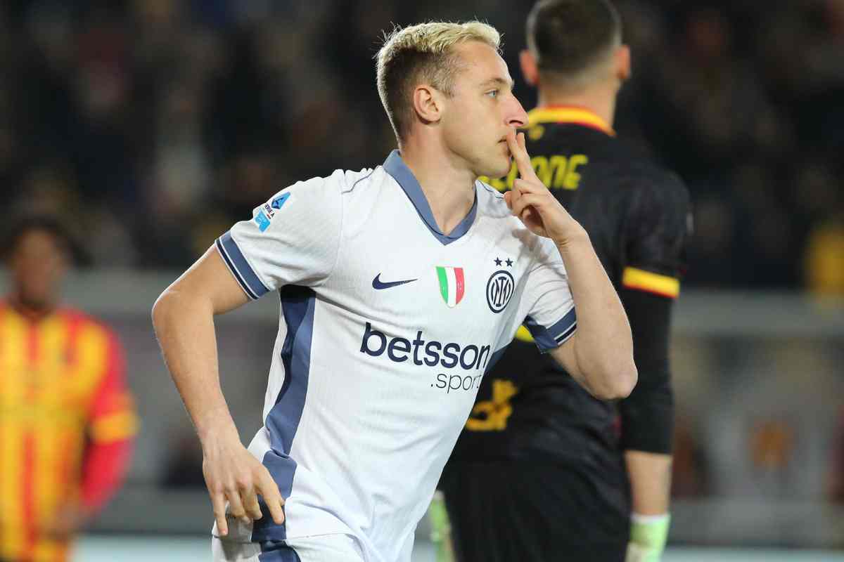 Davide Frattesi in campo con la maglia dell'Inter