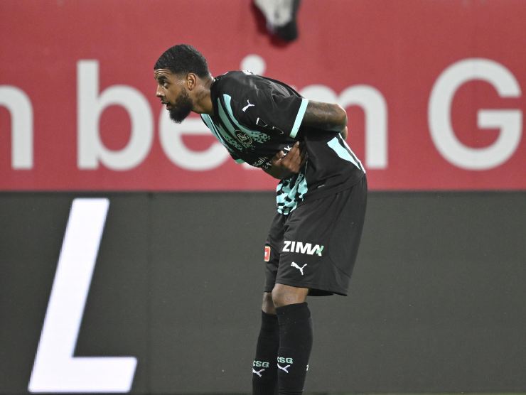 Willem Geubbels si inchina ai tifosi