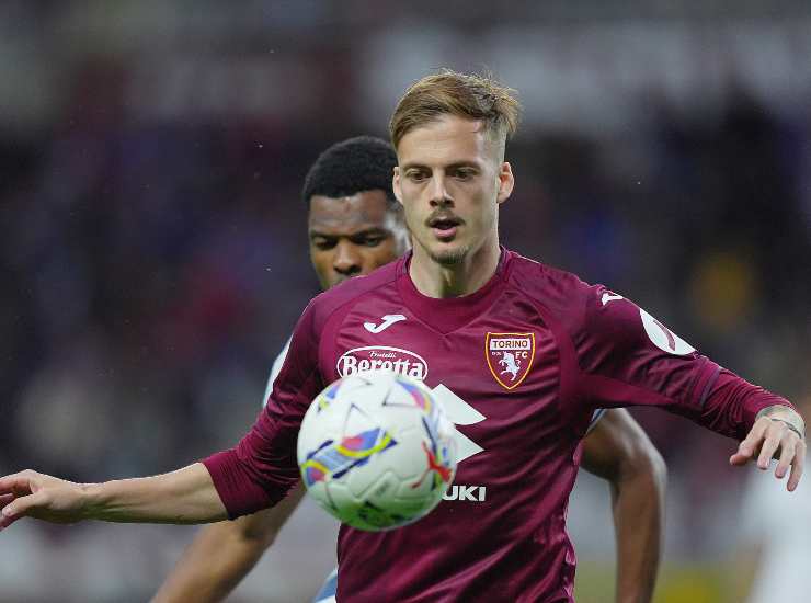 Il centrocampista del Torino Ivan ilic