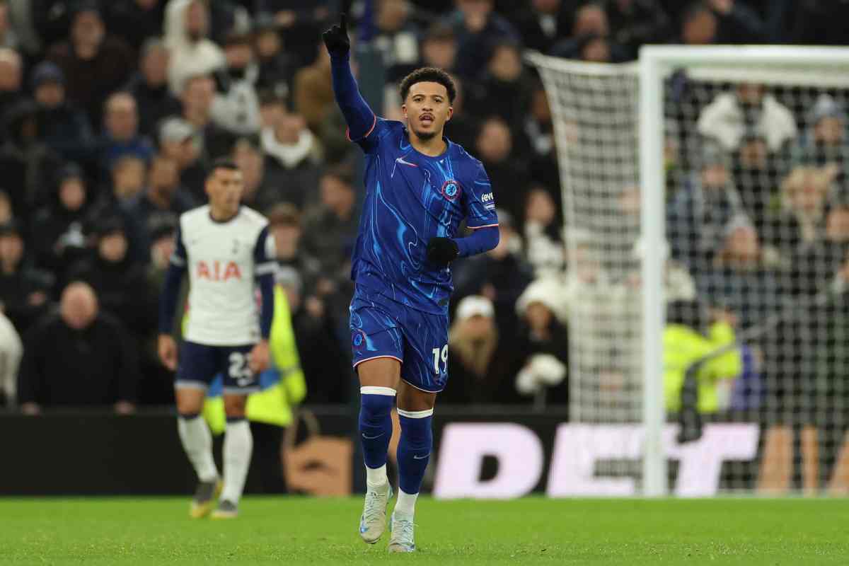 L'esterno d'attacco Jadon Sancho con il Chelsea