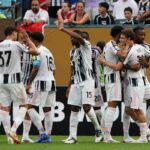 I giocatori della Juventus esultano