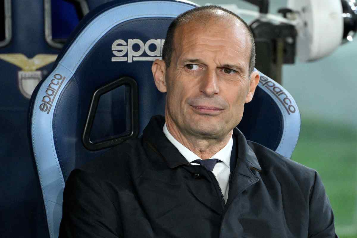 Max Allegri perplesso in panchina