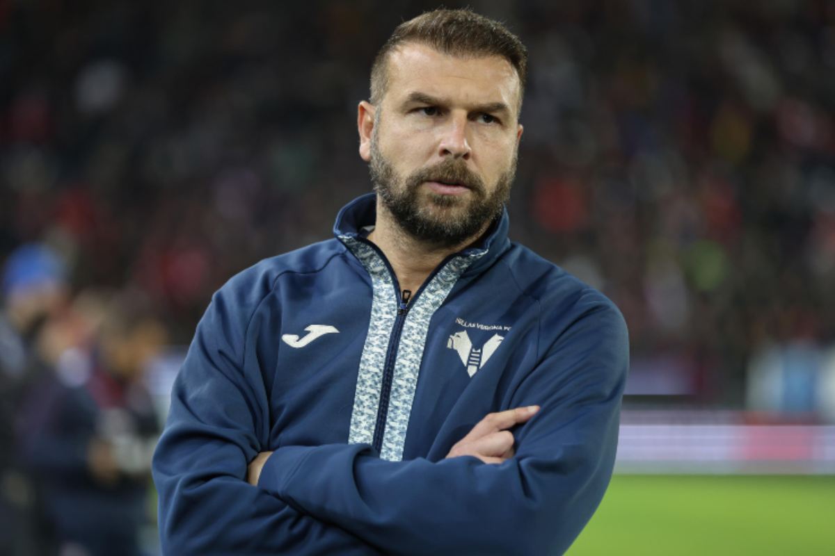 Paolo Zanetti con le braccia conserte