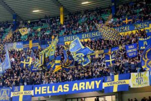 Tifosi dell'Hellas Verona allo stadio