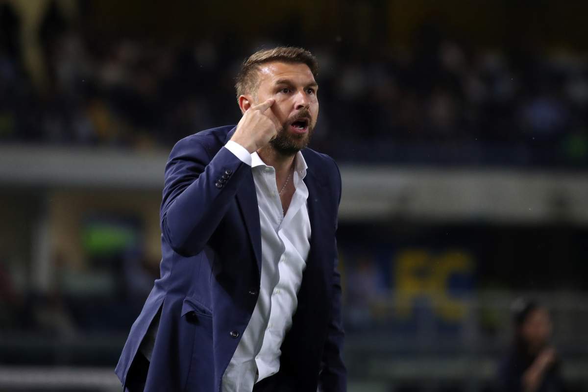 Paolo Zanetti dà indicazioni dalla panchina