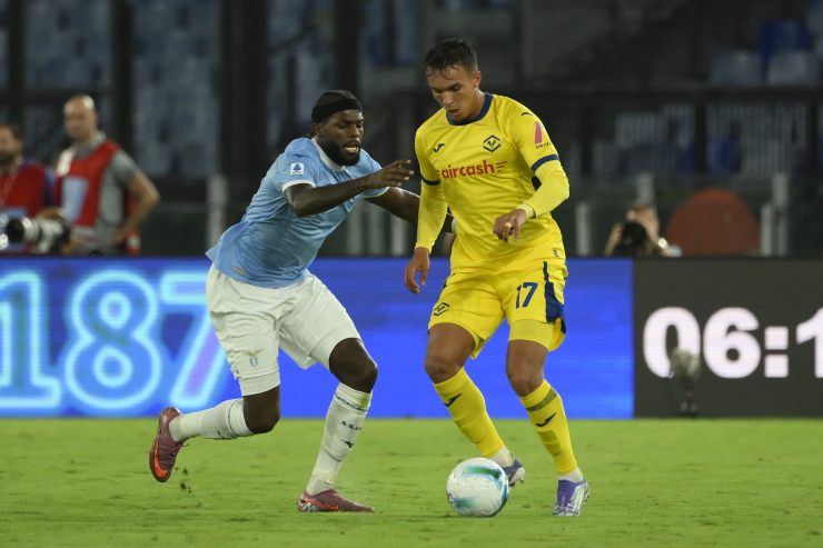 Giovane in azione contro la Lazio