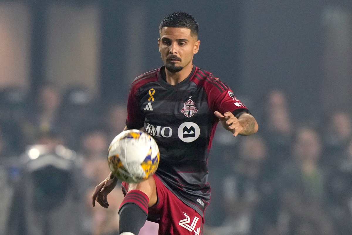 L'esterno d'attacco Lorenzo Insigne con il Toronto