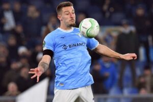 Sergej Milinkovic-Savic con la maglia della Lazio